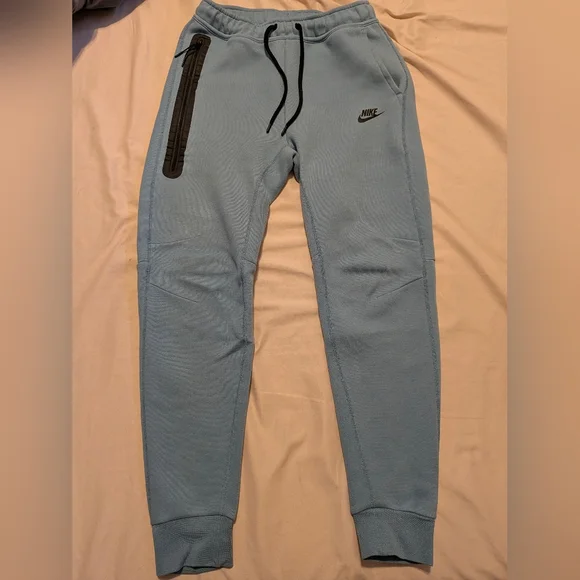 Nike Tech Fleece Tracksuit - Picture 2 of 2